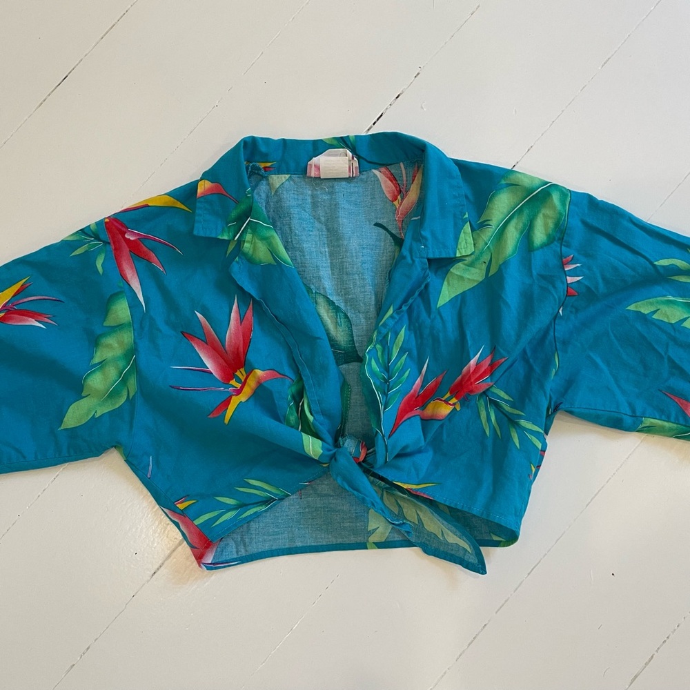 Vintage OP tropical Floral cropped Tie front blouse